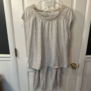 Garnet Hill Asian Wrap pajamas — gray and white — XL